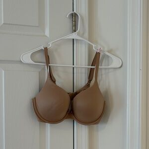 New Victoria Secret Body Push Up Bra 34D